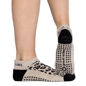 Kiera-natural leopard sport non slip grip sock for pilates barre and running