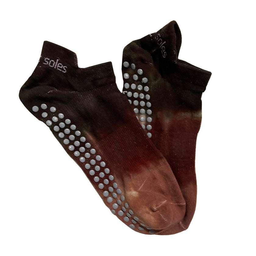 Avery brown tie dyed non slip grip socks, pilates, barre and hospital stays