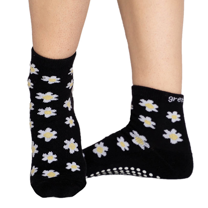 Daisy black white short crew grip sock for barre or at home