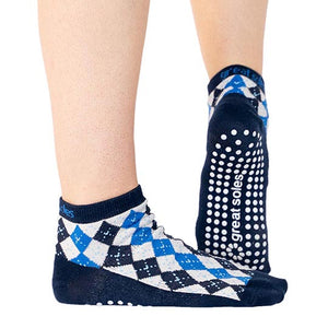 great soles maisie argyle blue white short crew grip sport sock for stretching and barre