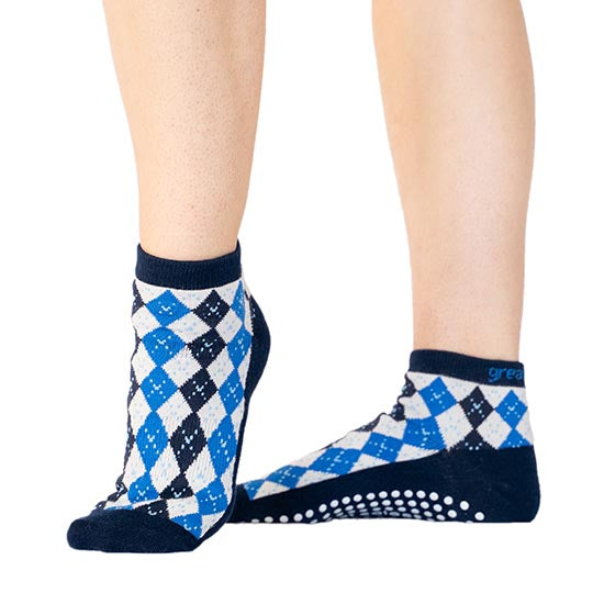  great soles maisie argyle blue white short crew grip sport sock for  pilates stretching and barre